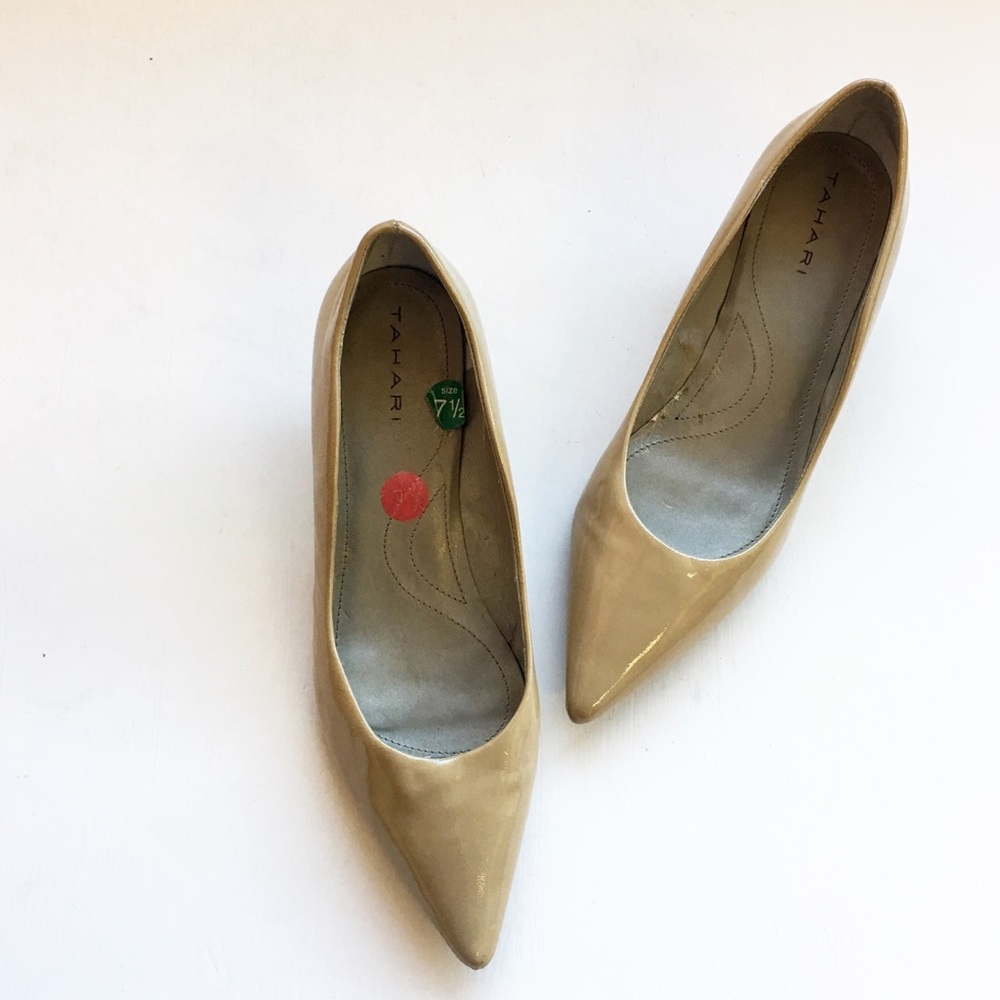 Tahari pointy kitten heel shoes
